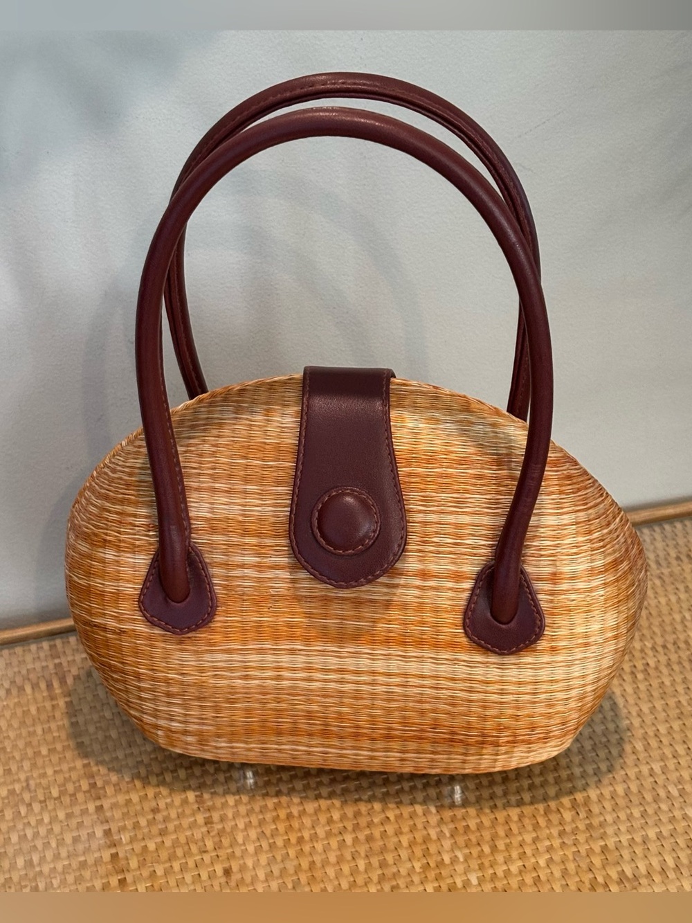 Gorgeous Le Sac rattan purse new without tags!!